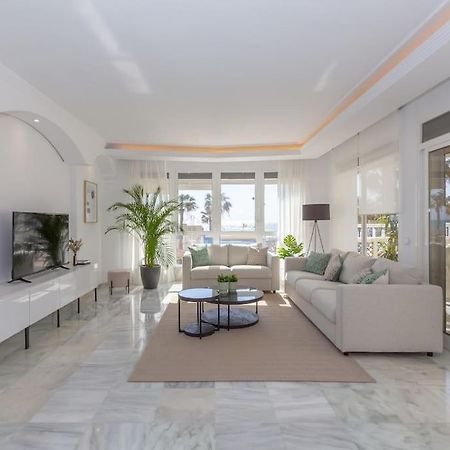 Eden Costa Lago Primera Linea De Mar Torremolinos Zewnętrze zdjęcie