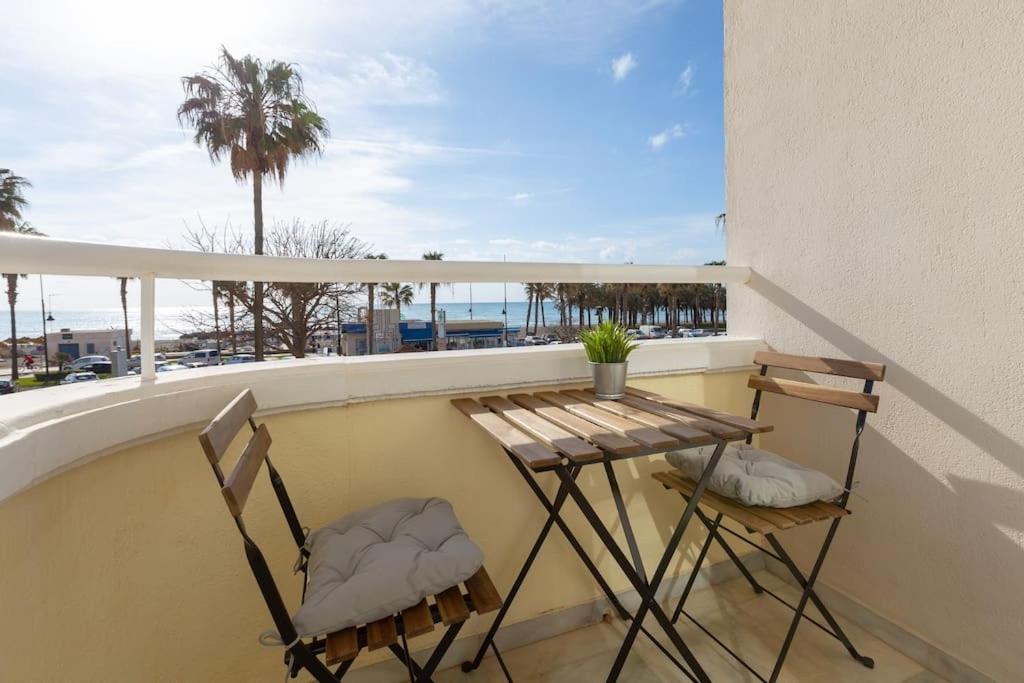 Eden Costa Lago Primera Linea De Mar Torremolinos Zewnętrze zdjęcie