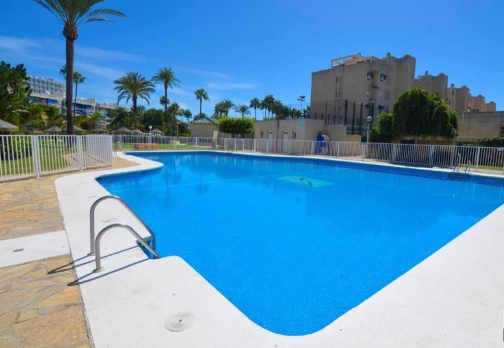 Eden Costa Lago Primera Linea De Mar Torremolinos Zewnętrze zdjęcie