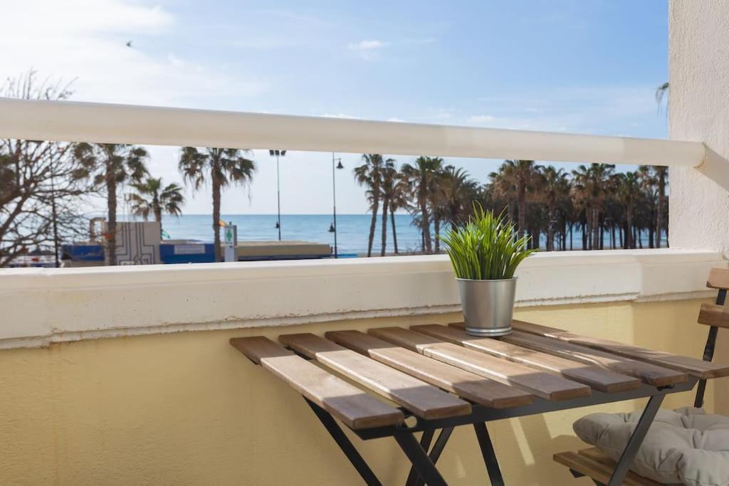 Eden Costa Lago Primera Linea De Mar Torremolinos Zewnętrze zdjęcie