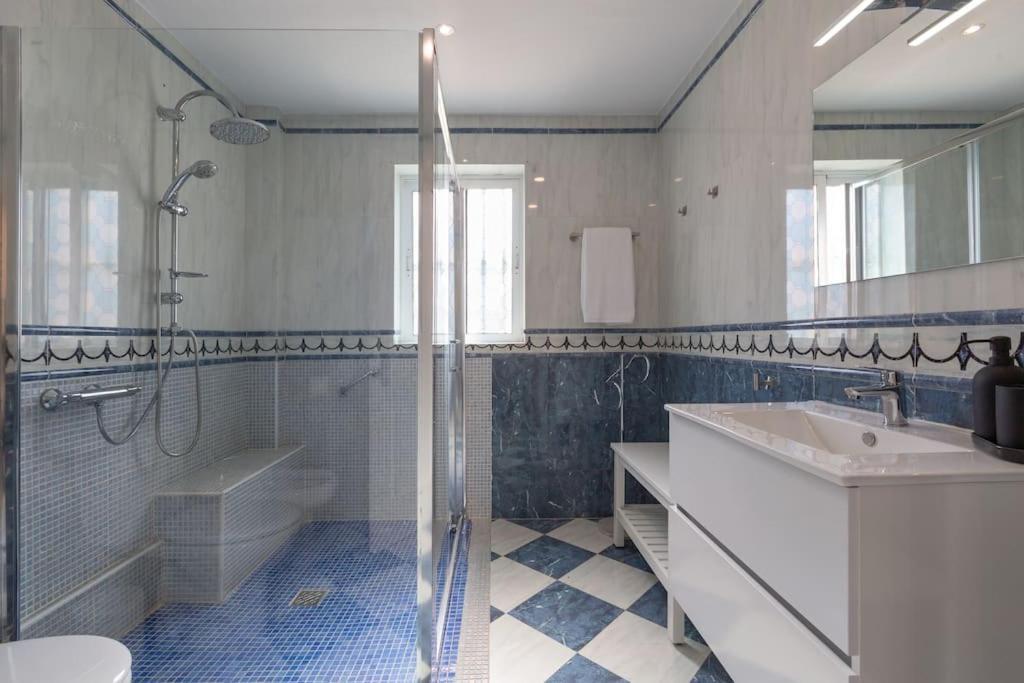 Eden Costa Lago Primera Linea De Mar Torremolinos Zewnętrze zdjęcie