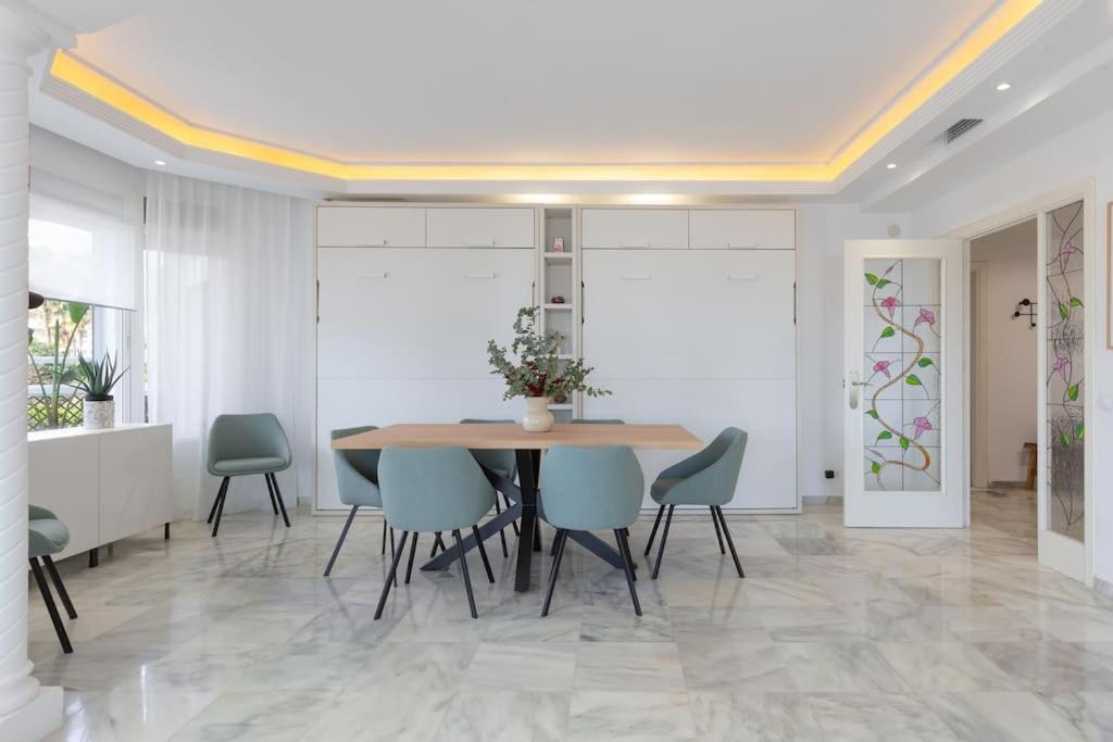 Eden Costa Lago Primera Linea De Mar Torremolinos Zewnętrze zdjęcie
