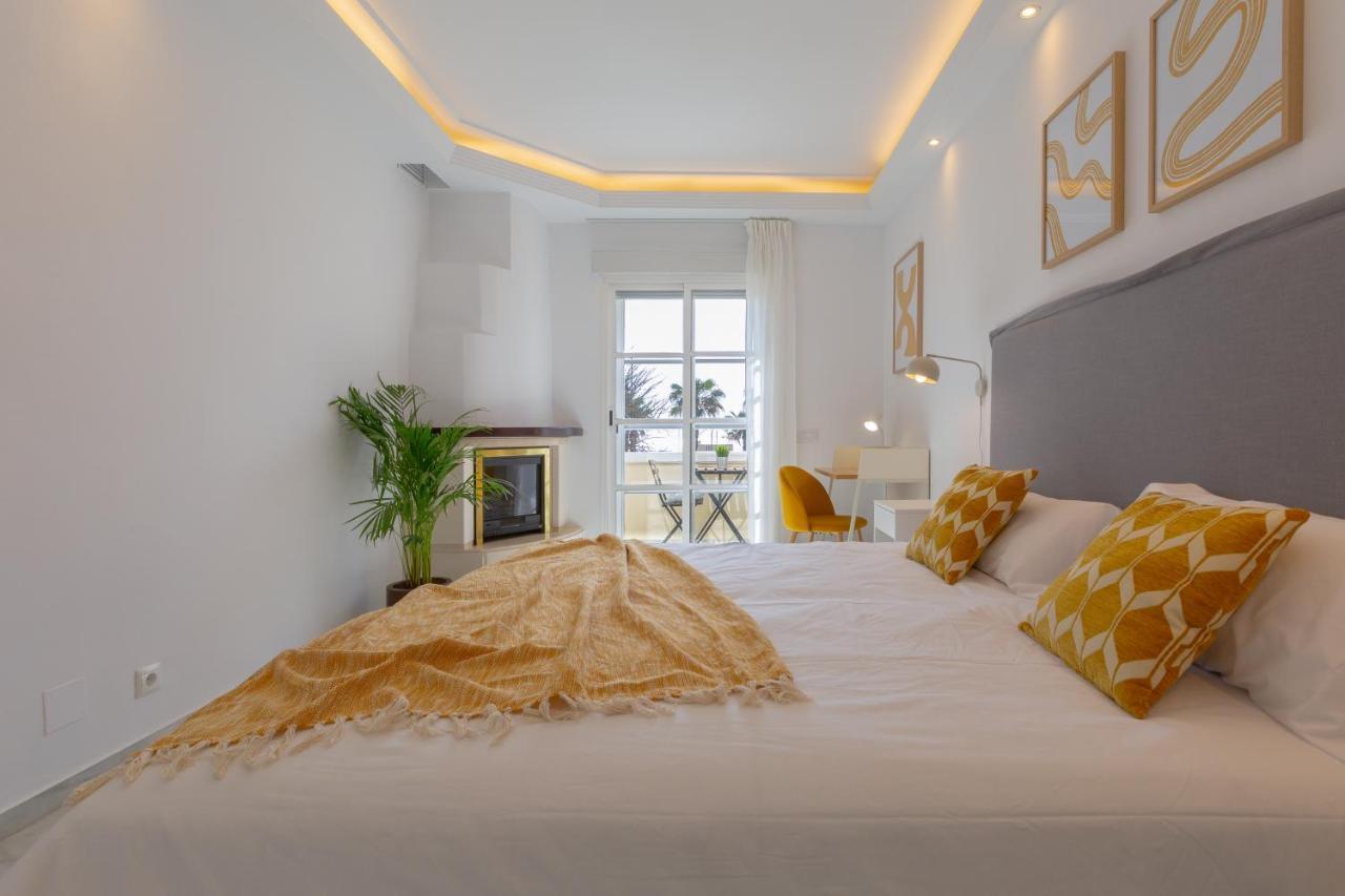 Eden Costa Lago Primera Linea De Mar Torremolinos Zewnętrze zdjęcie
