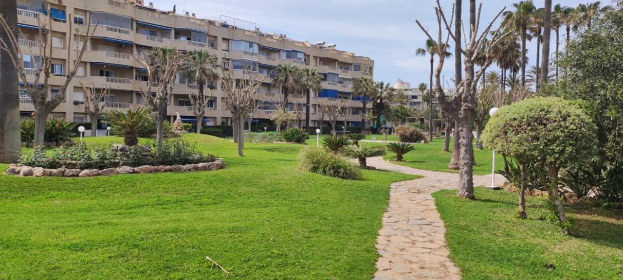 Eden Costa Lago Primera Linea De Mar Torremolinos Zewnętrze zdjęcie